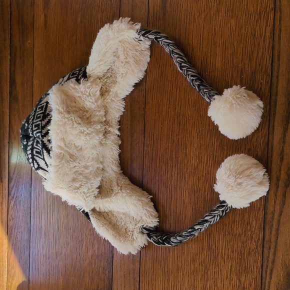 Awesome Snow Hat - Picture 2 of 4